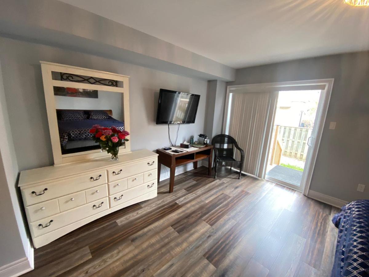 2 Bedroom With 2 Ensuites Unit In Richmond Hill Exterior photo