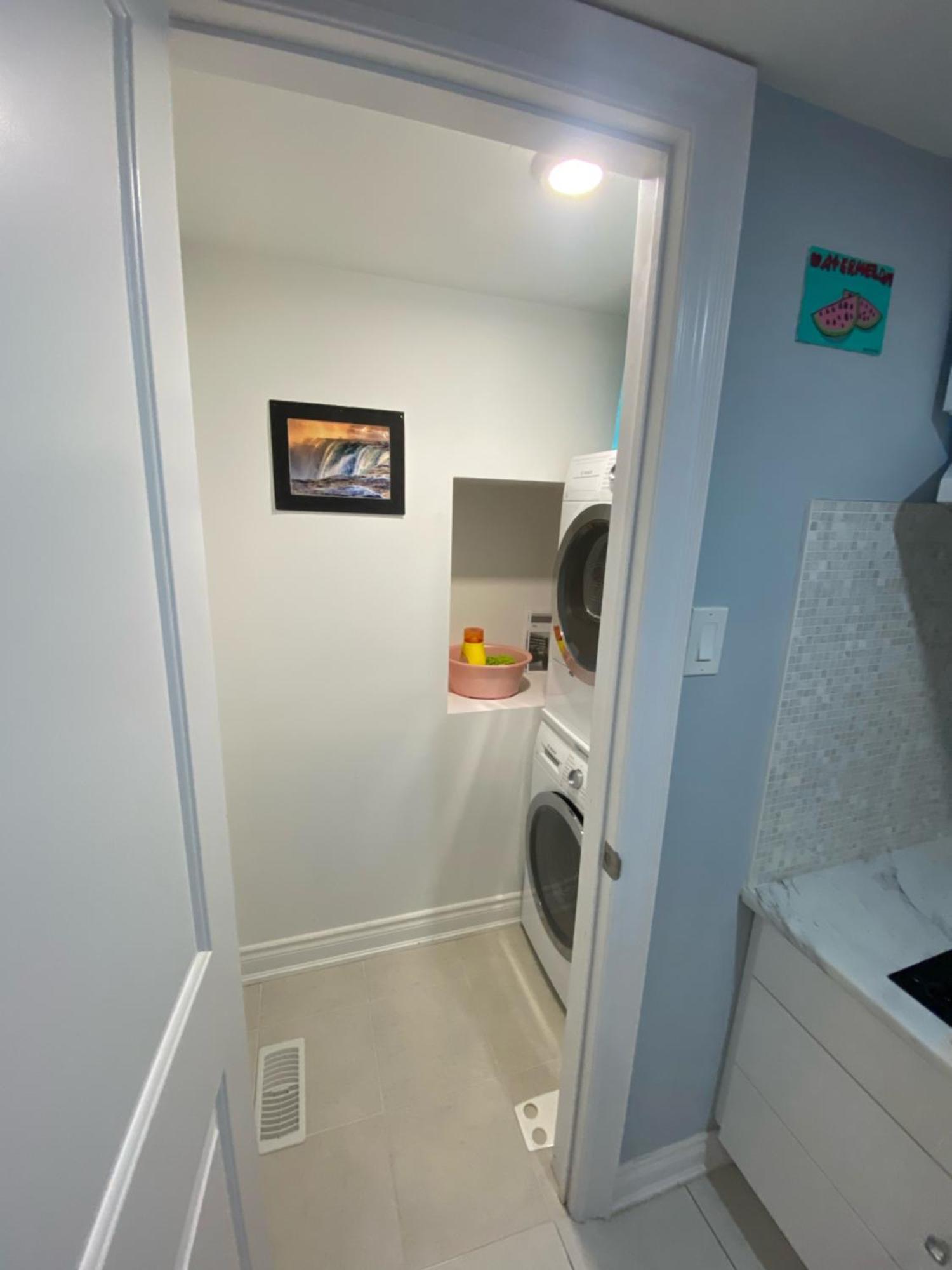 2 Bedroom With 2 Ensuites Unit In Richmond Hill Exterior photo